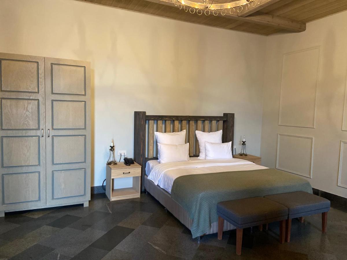 Apricot Hotel יירבאן מראה חיצוני תמונה