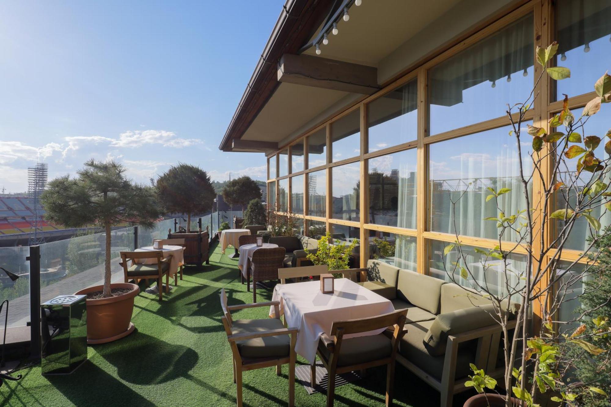 Apricot Hotel יירבאן מראה חיצוני תמונה