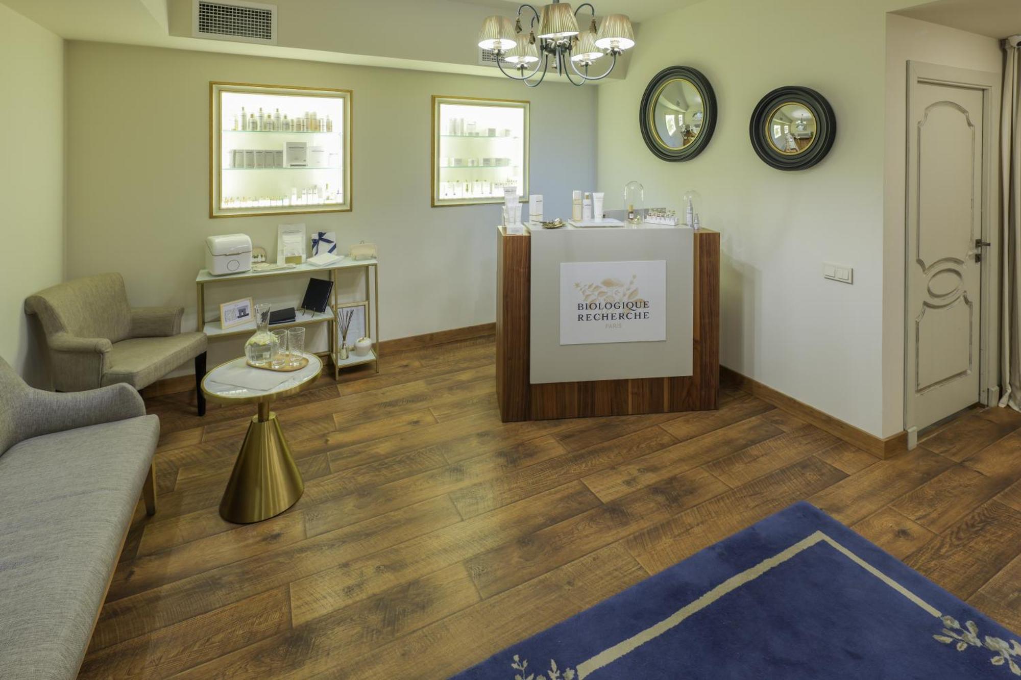 Apricot Hotel יירבאן מראה חיצוני תמונה