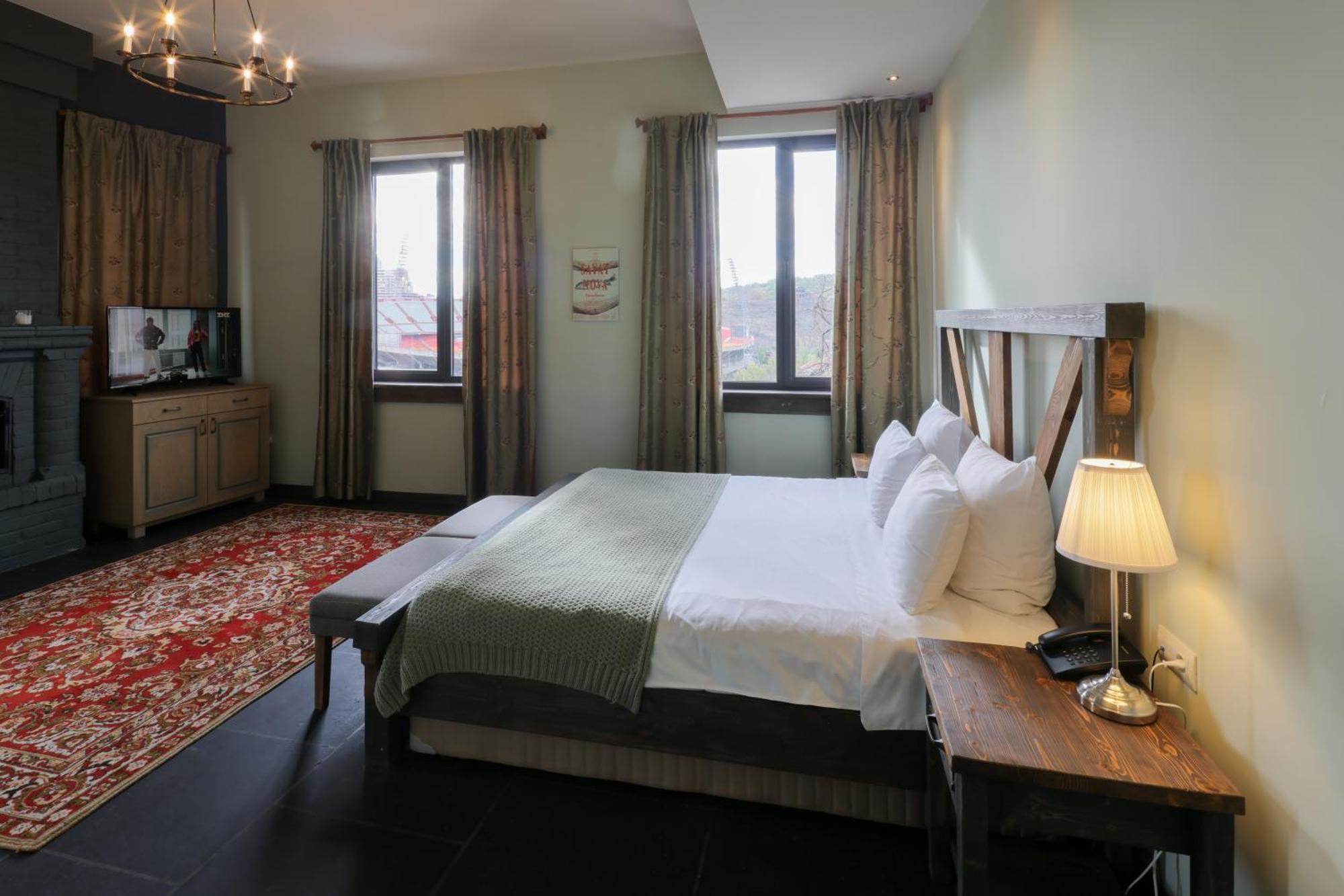 Apricot Hotel יירבאן מראה חיצוני תמונה