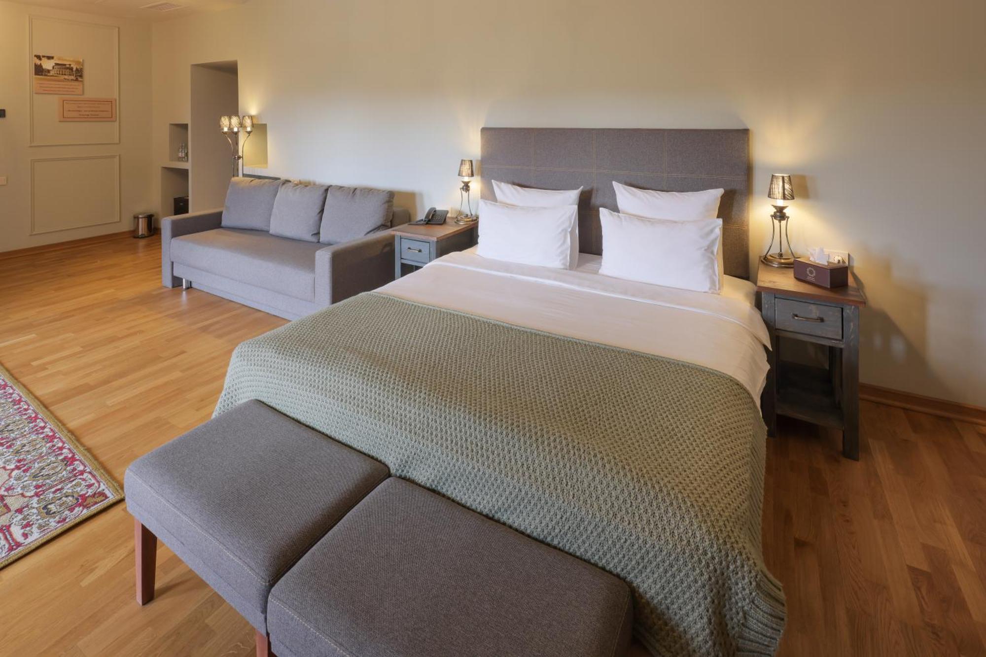 Apricot Hotel יירבאן מראה חיצוני תמונה